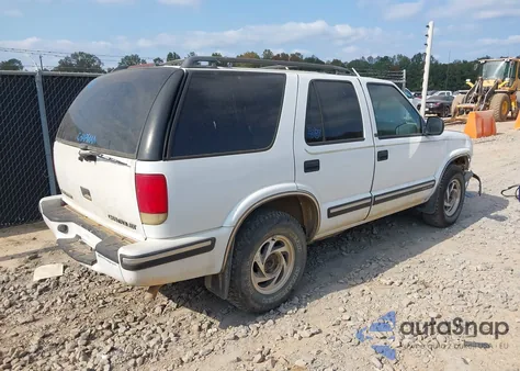 1998 Chevrolet Blazer Lt z USA, uszkodzony, nr VIN 1GNDT13W1W2111269